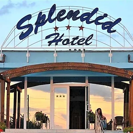 Splendid Hotel